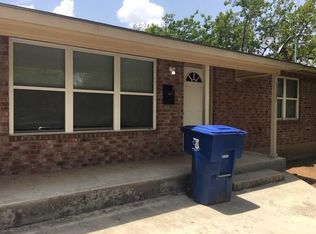 1105 6th St, Brownwood, TX 76801