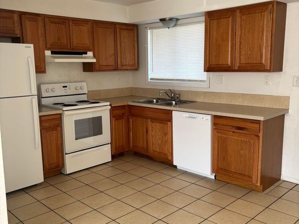 702-704 Wilson Ln #702