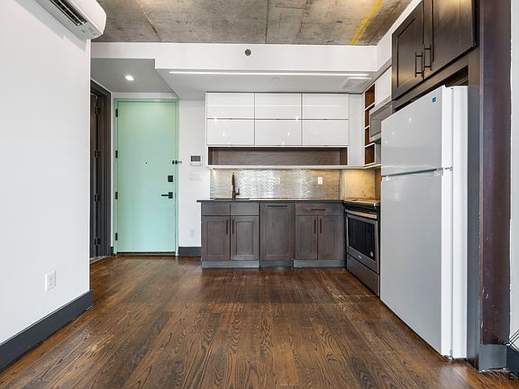 3rd image of 412 Herkimer St #7D