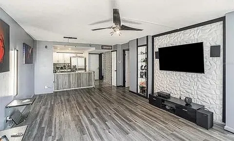 2900 Cove Cay Dr — Photo 15