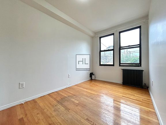4th image of 149 23rd St Floor 2