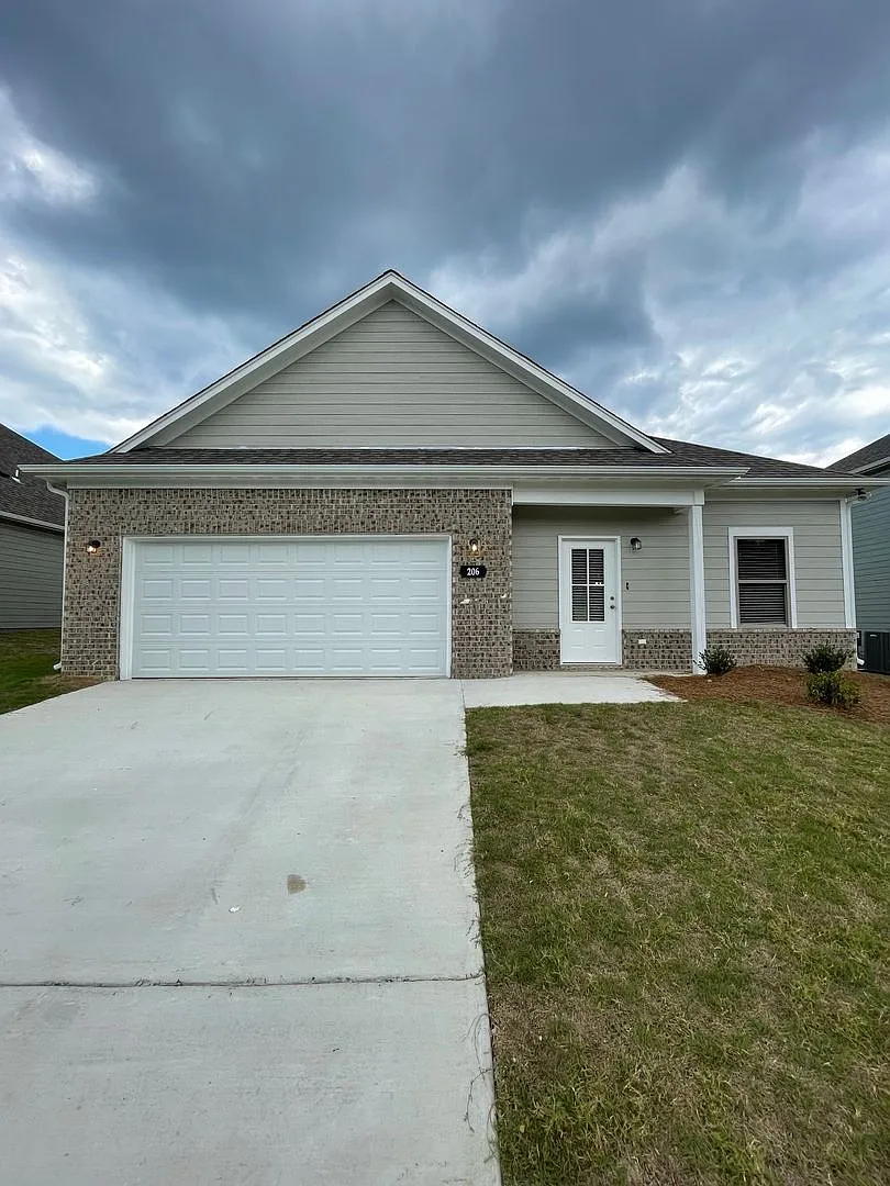 New Construction Home for Rent in Jasper, AL Available to View with a 48 Hour Notice! — Photo 1