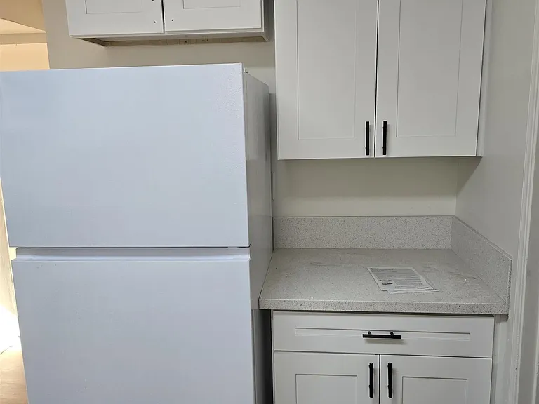 4527 Esther St — Photo 13