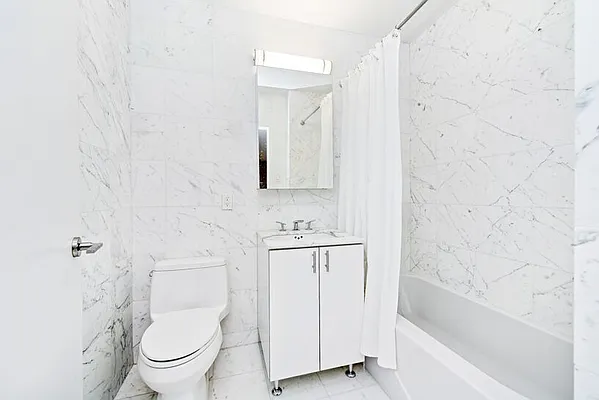 Rented by Keller Williams NYC | media 20