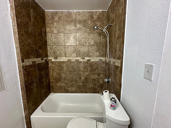 5th image of 788 N Mountain View Ave