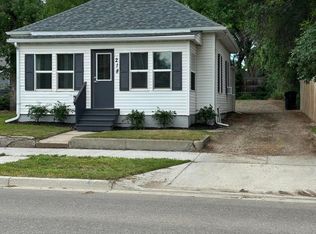218 6th St W, Williston, ND 58801