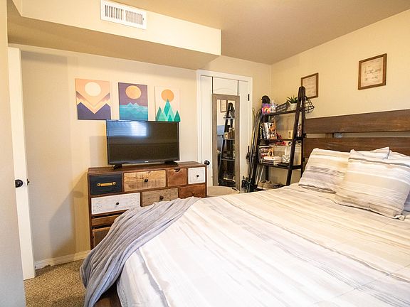 5th image of 1455 Commanchero Dr