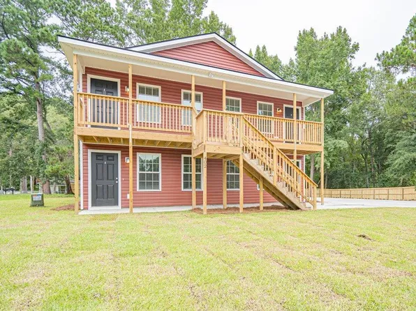 402 E 3rd St #B, Springfield, GA 31329