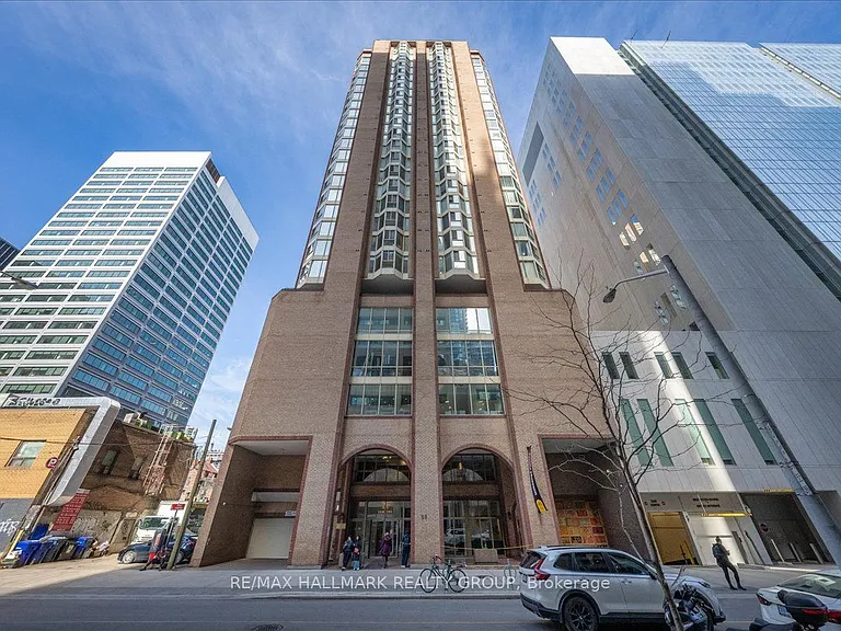 55 Centre Ave #1506 — Photo 1