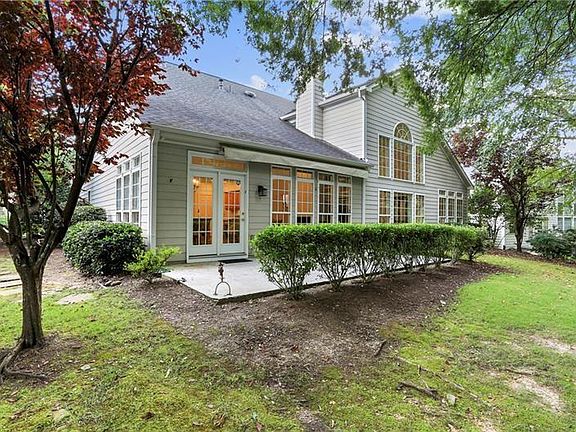 3rd image of 1147 Drewsbury Ct SE