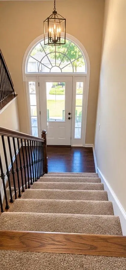4 bed, 3.0 bath, 2213 sqft, $2,500 — Photo 2