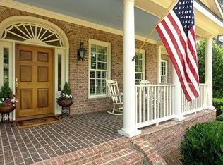 100 Kinsale Dr, Chapel Hill, NC 27517