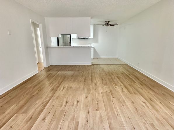 5500 Ackerfield Ave UNIT 303