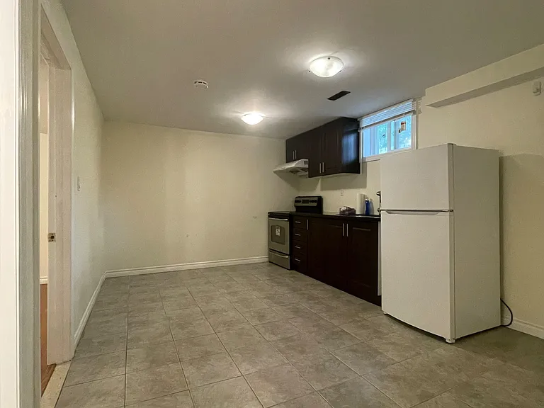 124 McNicoll Ave #1 — Photo 1