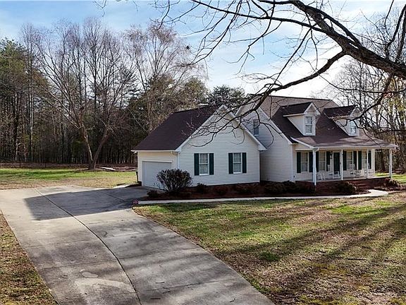 2nd image of 8570 Linville Rd