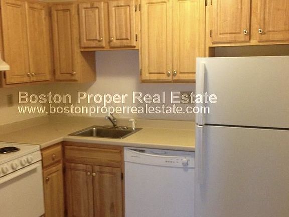 1126 Boylston St. Boston - Back Bay Building Photo 4