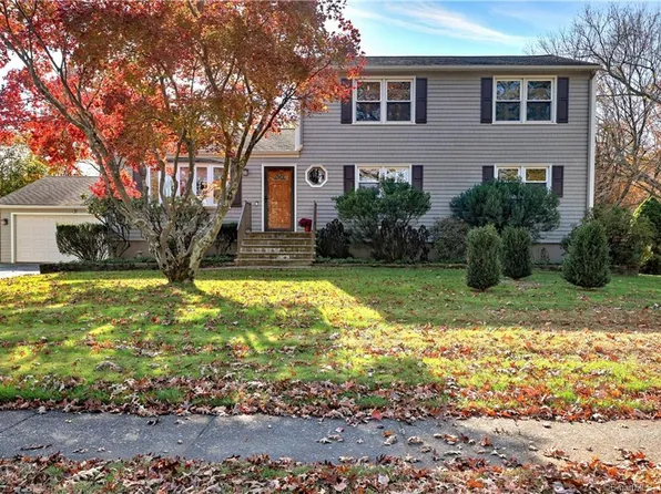 39 Sigwin Drive, Milford, CT 06461