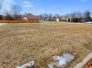 2901 Timberline Dr, Green Bay, WI 54313
