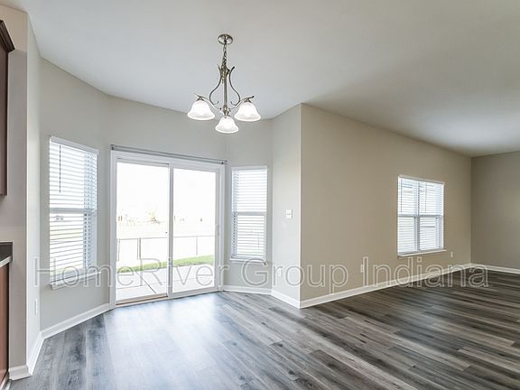 5th image of 12712 Brady Ln