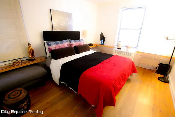 Sold by Remax City Square | media 17