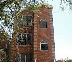 2nd image of 2451 W Taylor St APT 3