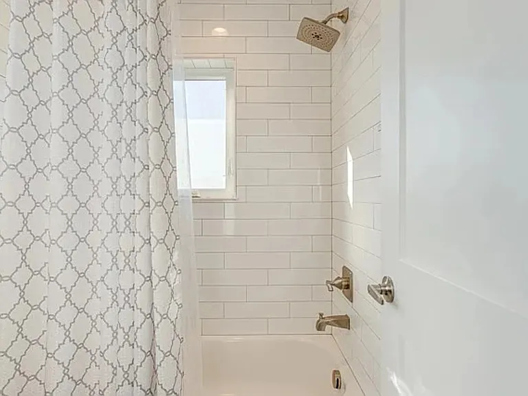 940A Tennyson St — Photo 17