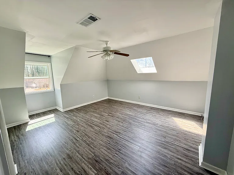 312 Summer Pl — Photo 5