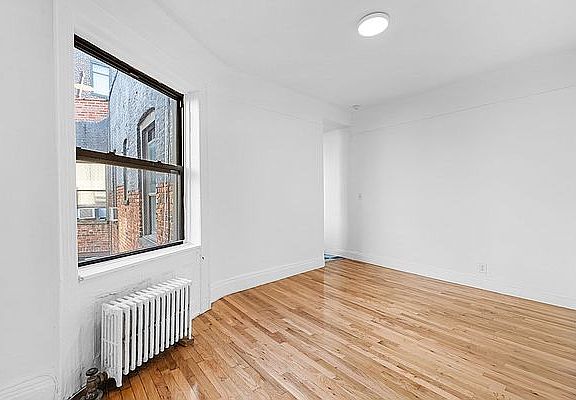 3rd image of 218 Thompson St APT 24