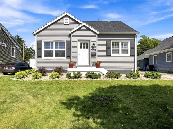 1124 24th St SE, Cedar Rapids, IA 52403
