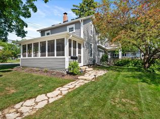 127 Garfield St, Geneva, IL 60134