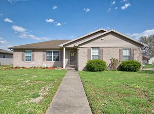 5244 Shenandoah Dr, Newburgh, IN
