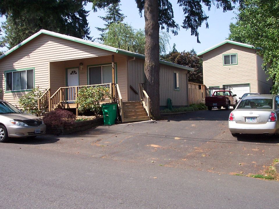  House unit A and ADU unit B