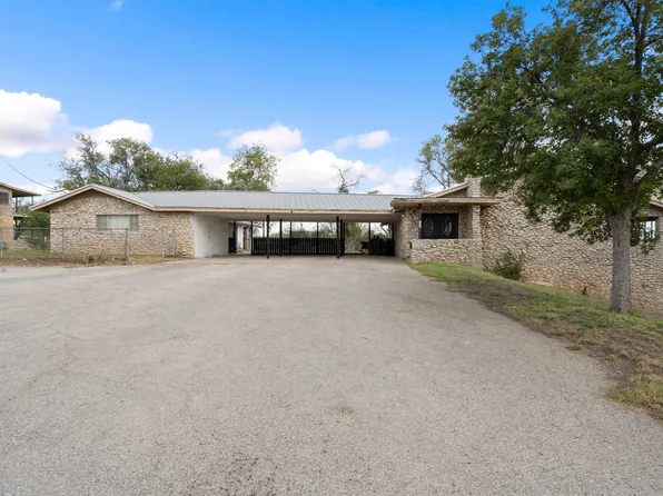 104 Herrmann Dr, Del Rio, TX 78840