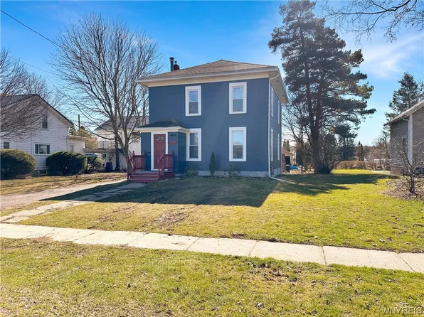 121 Lake St, Perry, NY 14530