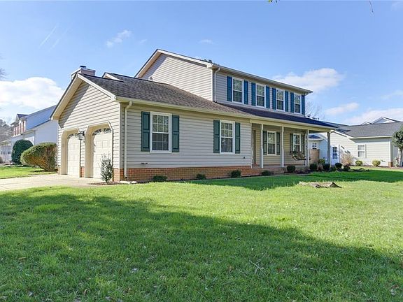 2nd image of 875 Park Place Dr