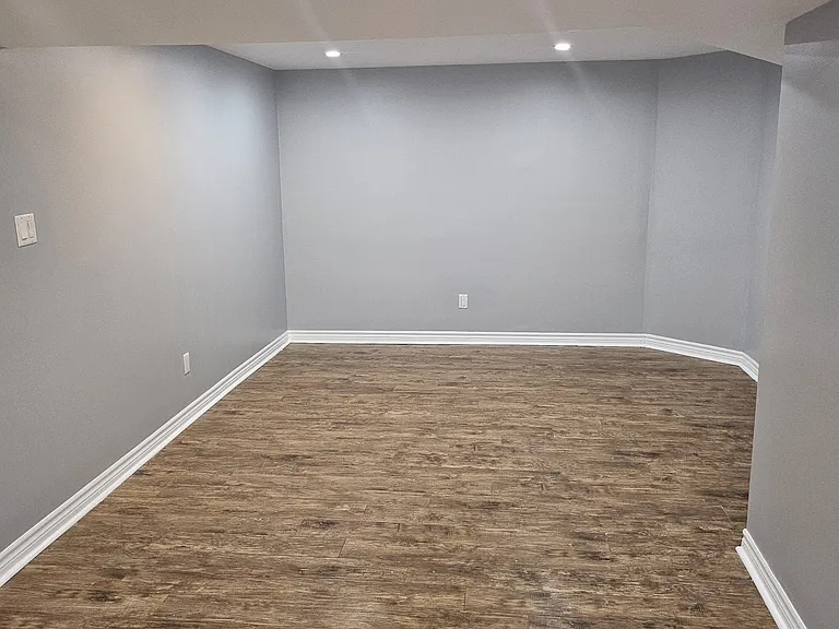 72 Willowbrook Dr #BASEMENT — Photo 8