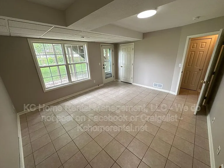 1224 SE Princeton Dr — Photo 36