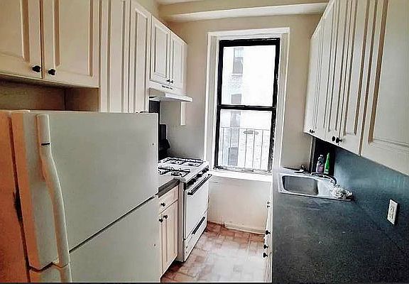 4th image of 563 W 150th St APT 1E
