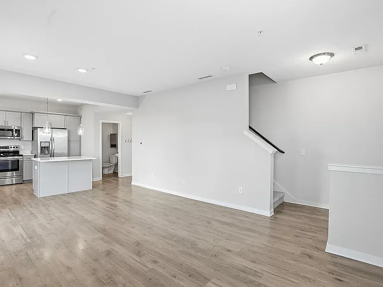 329 NE Otter Dr — Photo 18