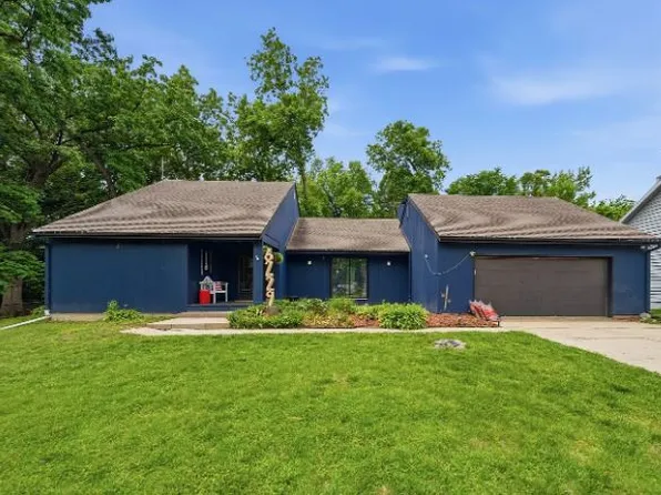 6229 N Post Oak Rd, Peoria, IL 61615