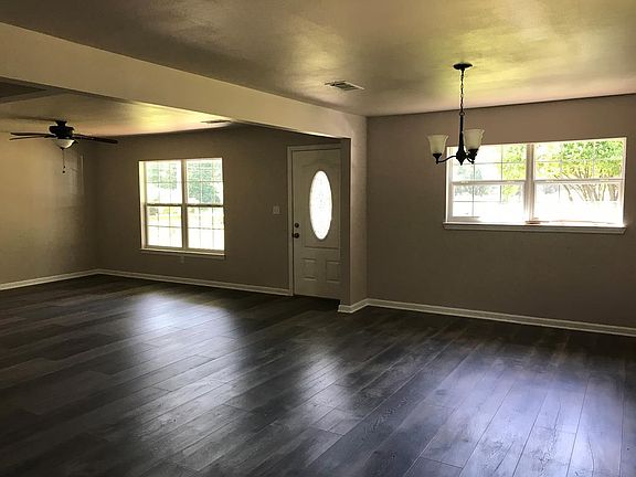 2nd image of 78 Oak Dr