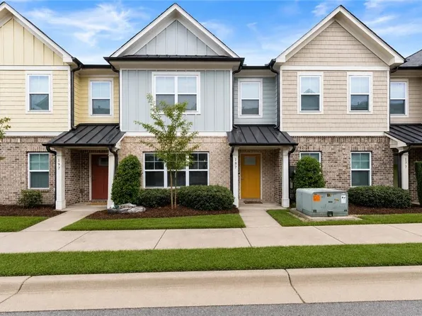 187 Panther Point Ln, Lawrenceville, GA 30046