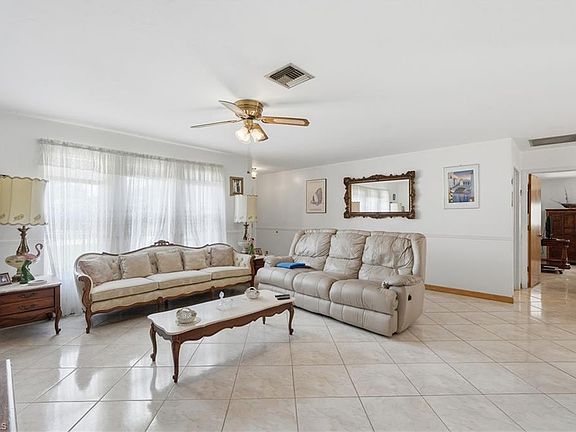 2nd image of 246 SW 37th ST