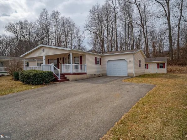 109 Stillwagon Ln, Coatesville, PA 19320