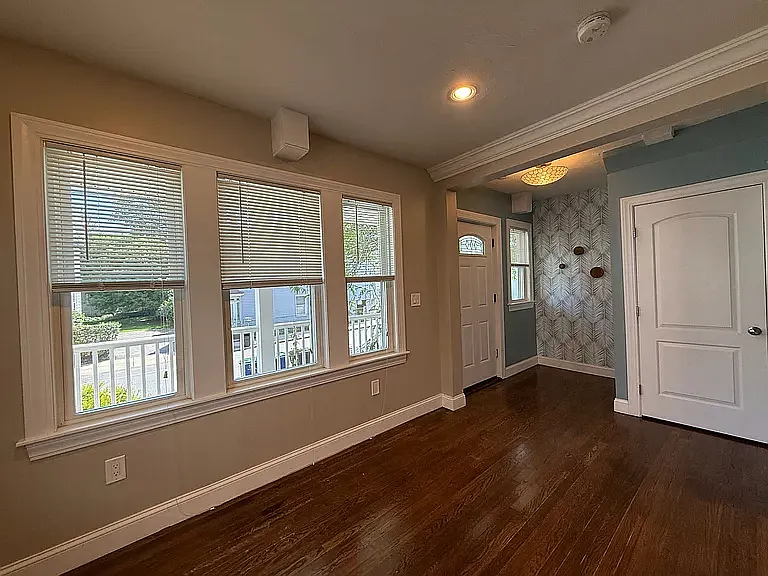 210 Cedar St #1 — Photo 5