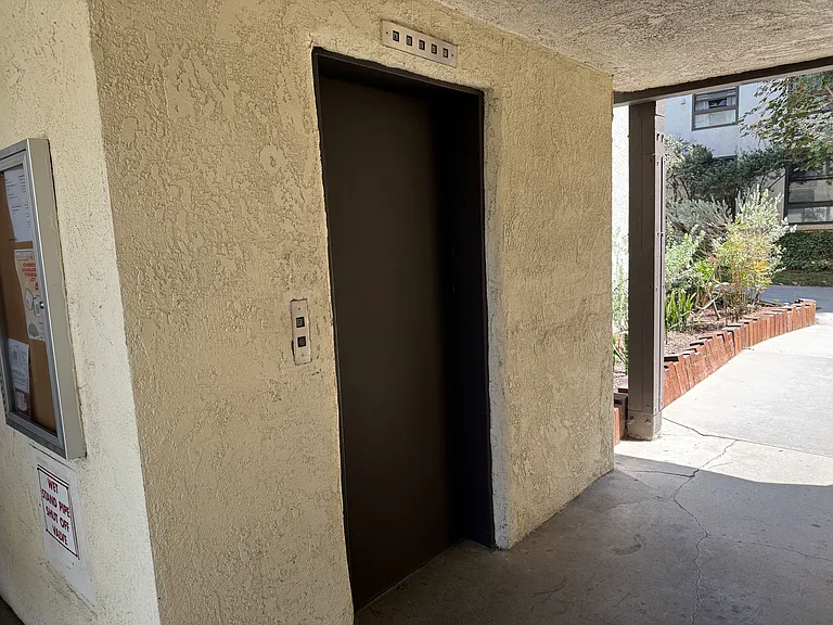 8640 Gulana Ave #J2009 — Photo 14