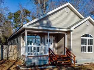 1305 Snug Harbor Rd, Hertford, NC 27944