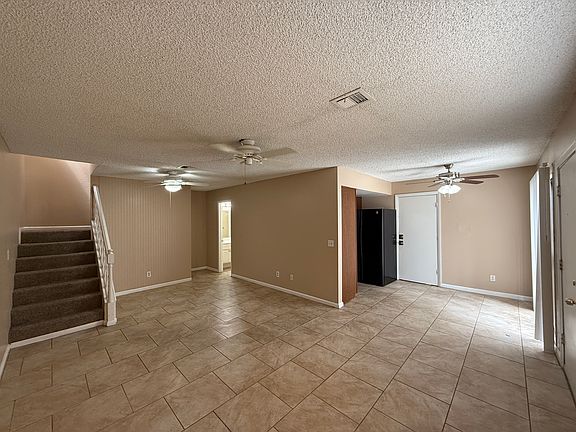3rd image of 1029 Willow Tree Dr Unit C