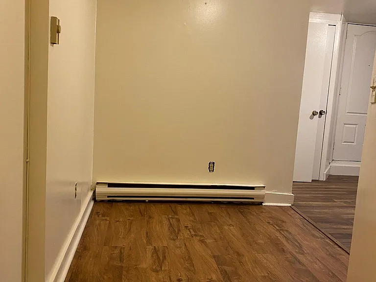 43 Elm St #BASEMENT — Photo 2