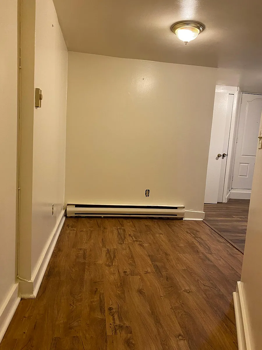 Building Photo - 43 Elm St #BASEMENT